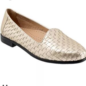 Trotters Women’s 7.5 Liz Pewter Woven Leather Loafers Slip On Shoes
